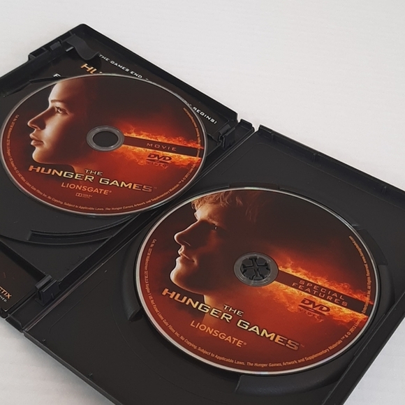 The Hunger Games & Catching Fire DVD Movie Bundle with Exclusive Bonus Features - Picture 5 of 15